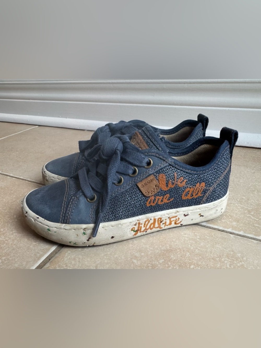 Geox shoes kids size 11 with a side zipper
